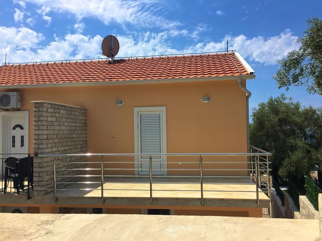 Zanjice Luxury Suite Luštica Exteriör bild
