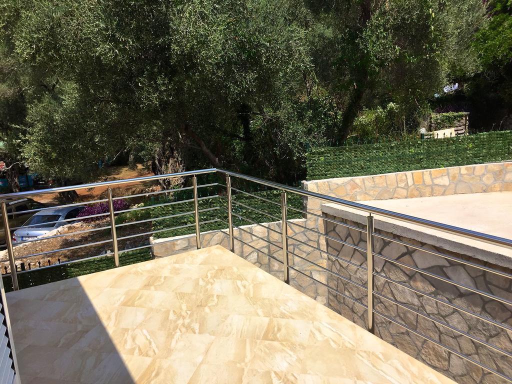Zanjice Luxury Suite Luštica Exteriör bild