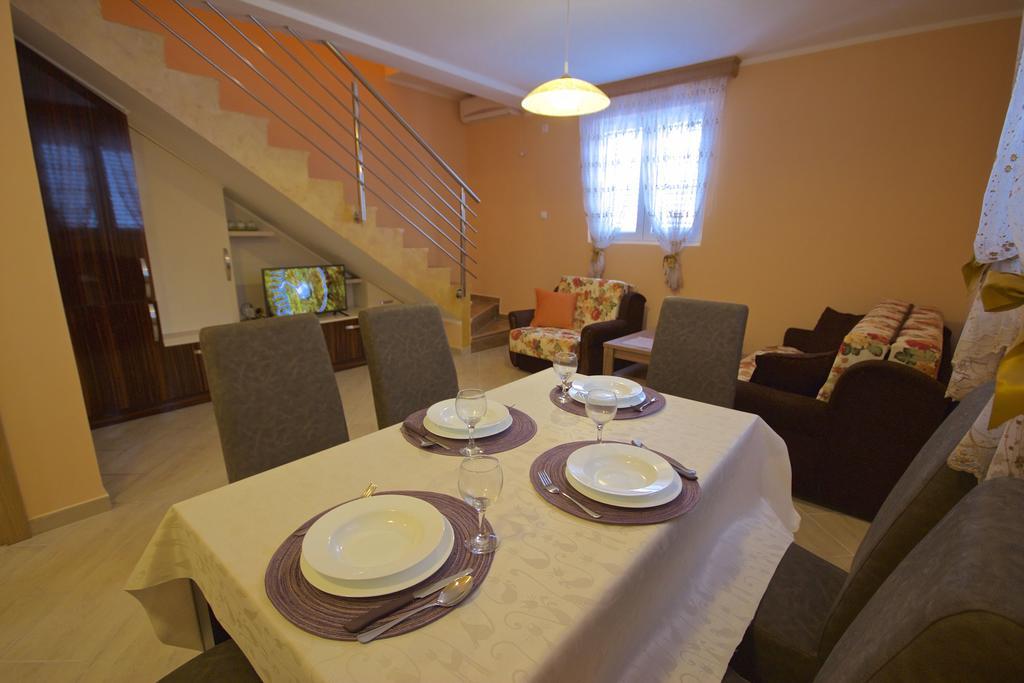 Zanjice Luxury Suite Luštica Exteriör bild