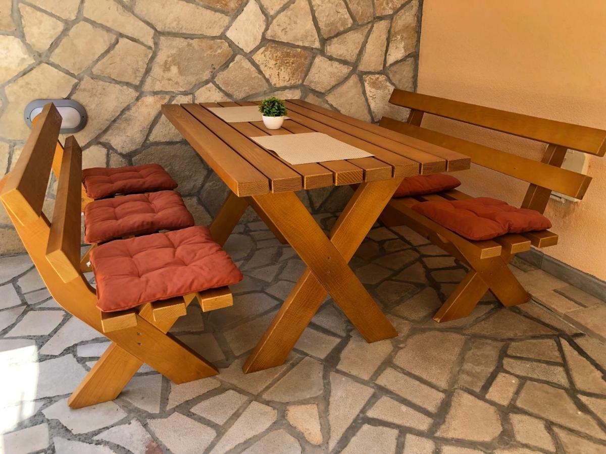 Zanjice Luxury Suite Luštica Exteriör bild